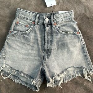 ZARA High Rise  Grey jeans Short